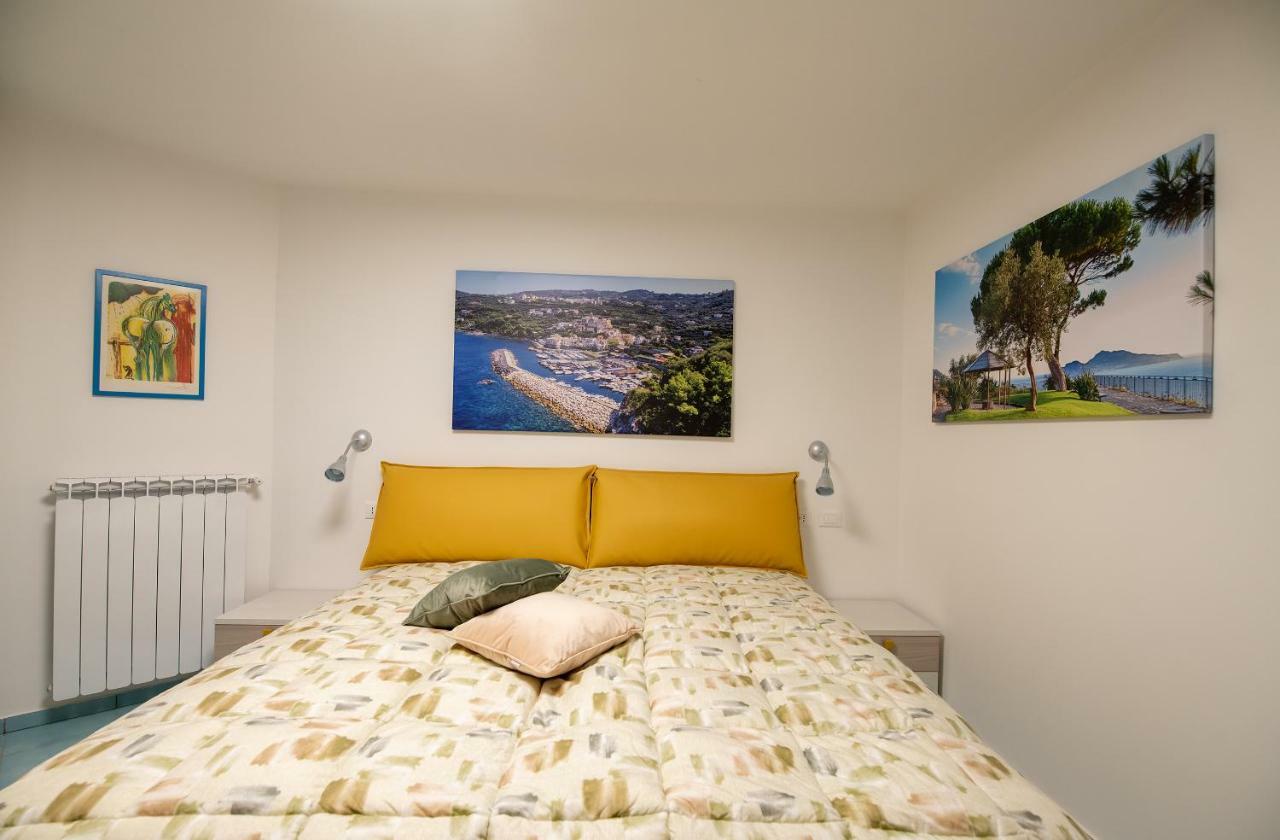 Apartamento Casa Italia Massa Lubrense Exterior foto